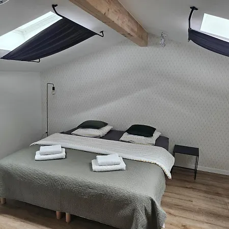 Appartement Dependance Cosy En Duplex Avec Terrasse & Jardin *