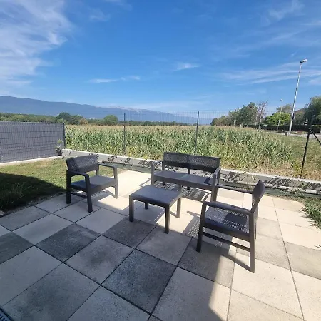 Apartment Dependance Cosy En Duplex Avec Terrasse & Jardin Valleiry