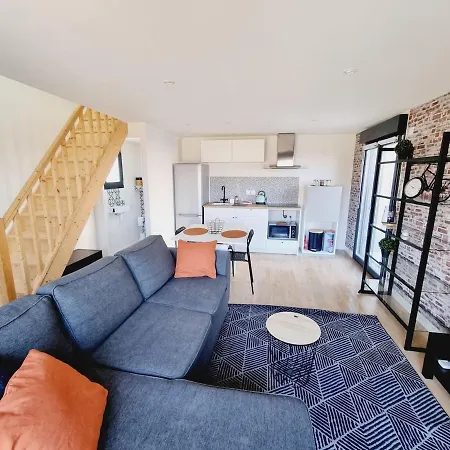 Dependance Cosy En Duplex Avec Terrasse & Jardin * Valleiry